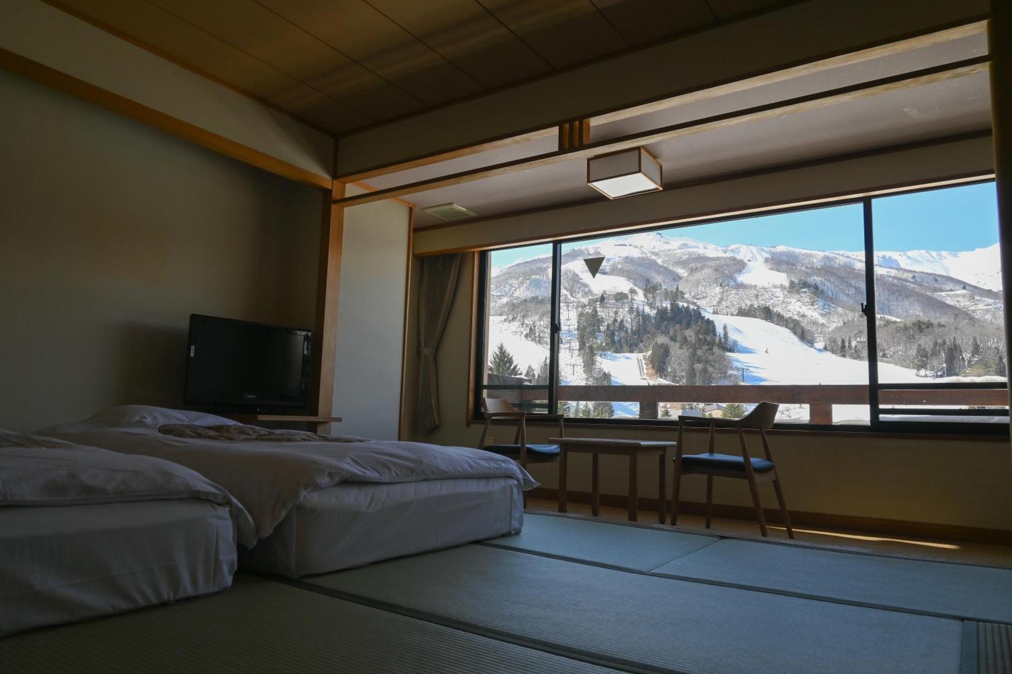 Hotel Goryukan Hakuba Bagian luar foto